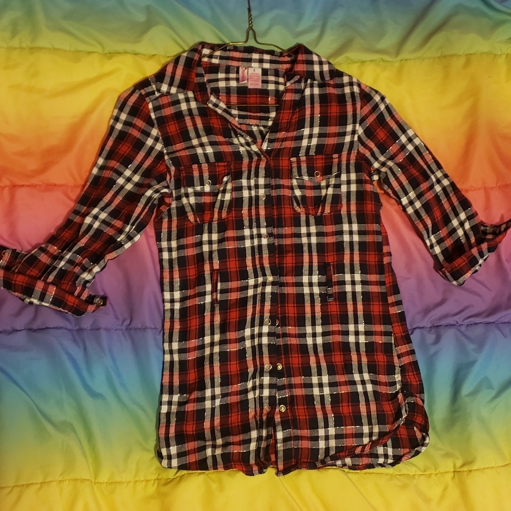 Snap button up plaid tunic shirt